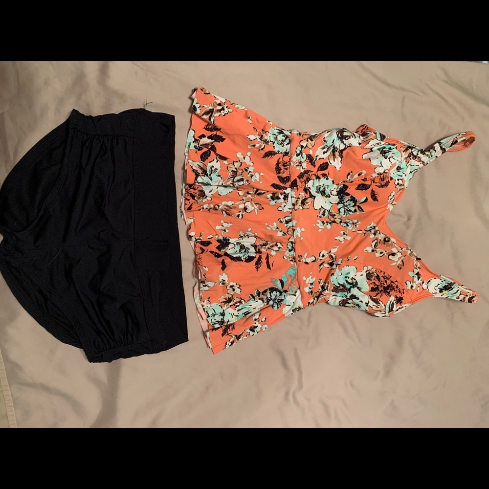 Tankini top and bottoms.